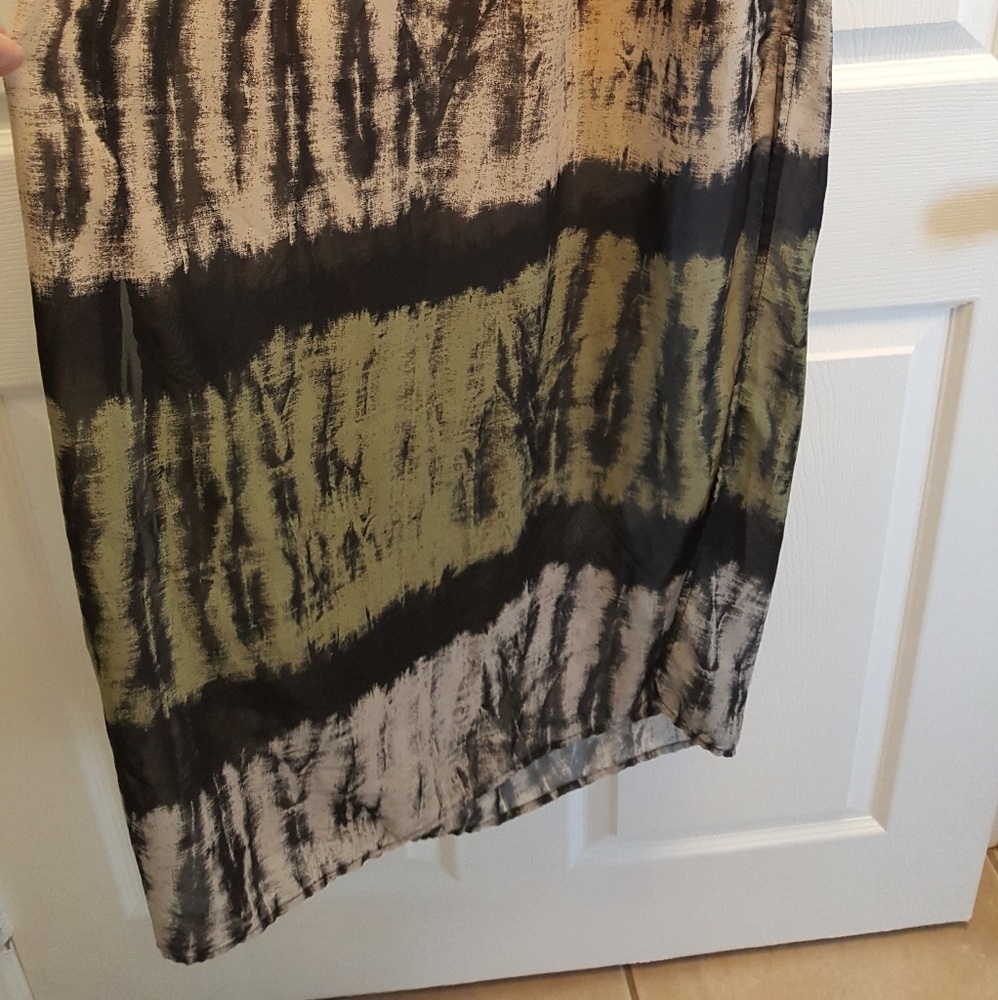 Dress - Picture 5 of 6